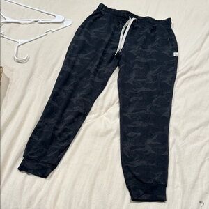 Vuori Black Camouflage Jogger Pants small